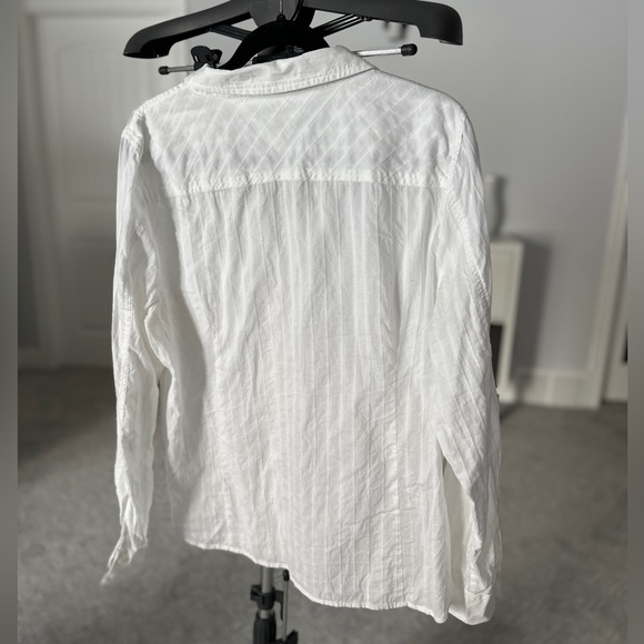 Tommy Hilfiger Classic White Striped Button-Down Shirt - Picture 5 of 7